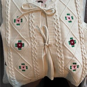 Nwt Sincerely Jules Cream Floral Embroidered Cardigan vest tie front size medium